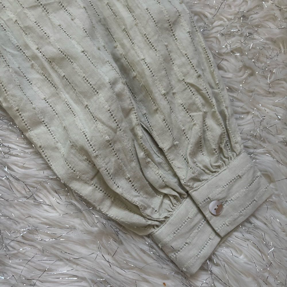 LARA Light Green Women’s Eyelet Oversized Button-Front Shirt Size M - Picture 8 of 16